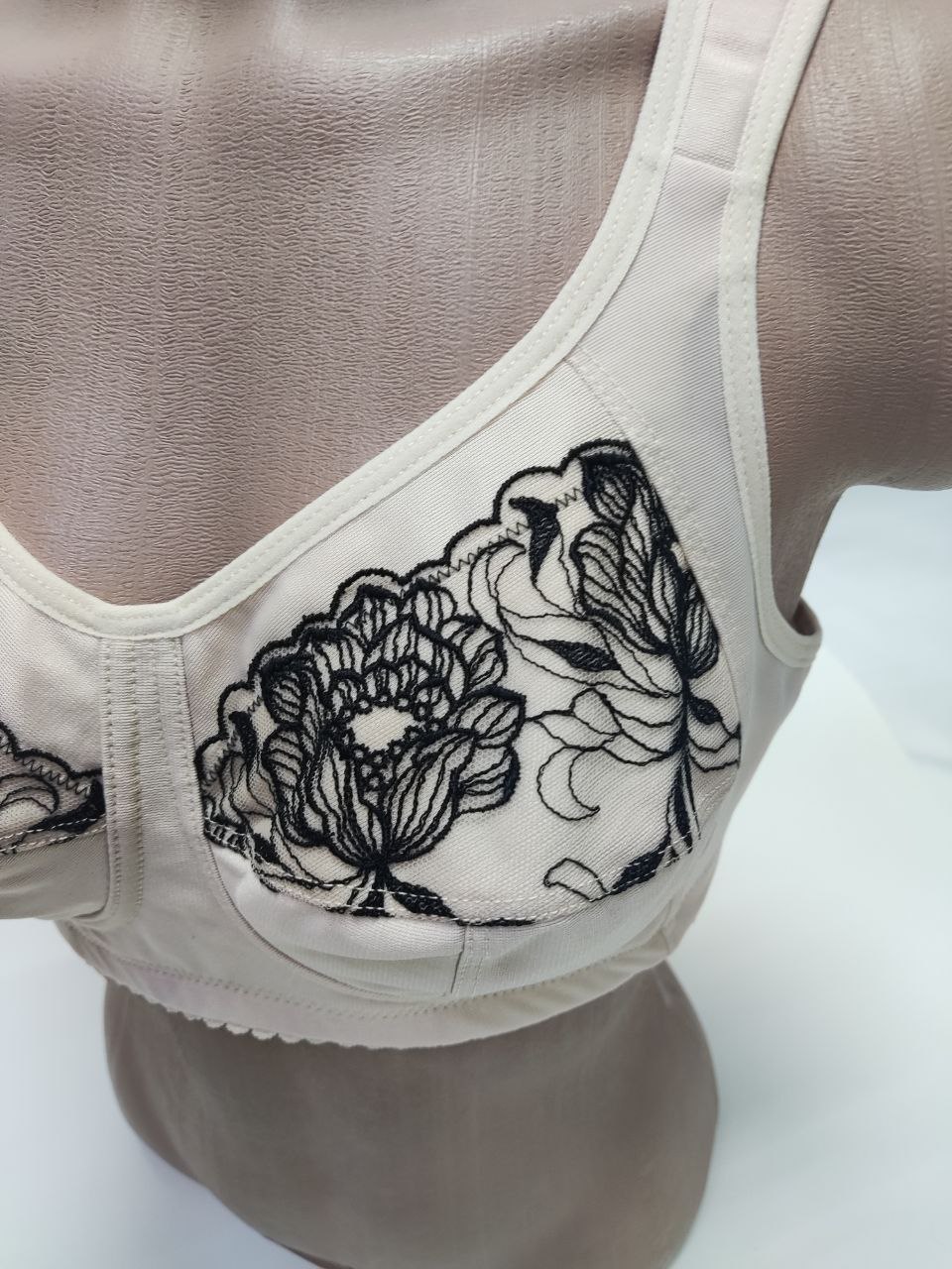 Бюстгальтер после мастэктомии Черное на фраппе ЛФ0793 В251 фото 3