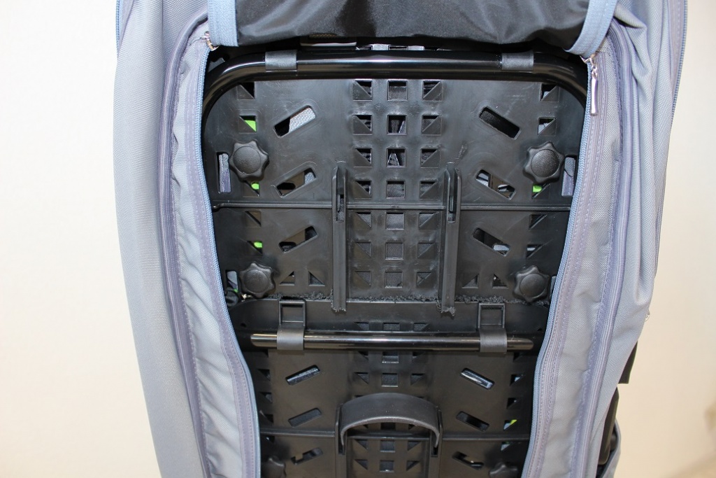 Коляска «Мева», что под чехлом